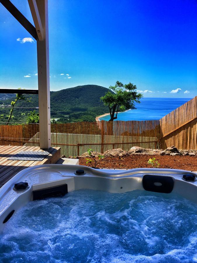 Du Cote De Chez Swann Villa Deshaies Exteriör bild